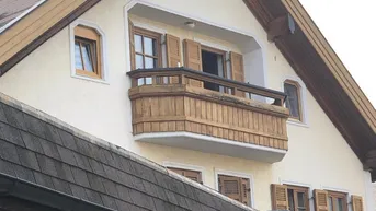 Expose Vermietete Dachgeschoss-Wohnung im Zentrum