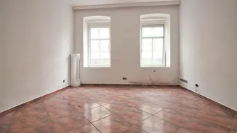 Expose Kurzzeitvermietung möglich | Sanierungsbedürftige 1-Zimmer-Wohnung mit WC angrenzend | Hochparterre