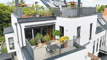 Expose Exklusive 4-Zimmer Dachgeschosswohnung | private 39 m² Dachterrasse &amp; Terrasse auf Wohnebene | Klimaanlage