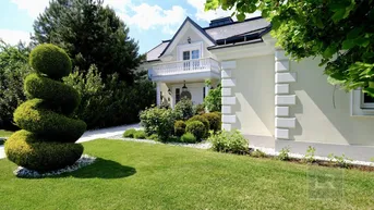 Expose DESIGN TRIFFT LUXUS – Ihre elegante Residenz erwartet Sie!