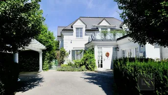 Expose STILVOLLE VILLA in Traumlage mit optimaler Raumaufteilung &amp; Pool!