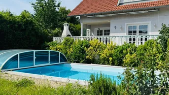 Expose Schönes Einfamilienhaus im Landhausstil mit Garten &amp; Pool