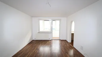 Expose +++NEU+++ Moderne 3-Zimmer-Wohnung mit Loggia und Top-Infrastruktur! Millenium City Nähe