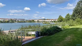 Expose Wunderschöne 3 Zimmerwohnung mit Seezugang und Garten !!!!