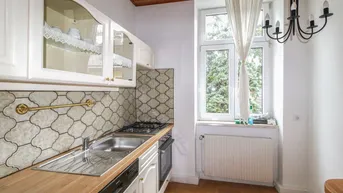 Expose Großzügige Wohnung im 1.Stock mit 2 Badezimmern und eigenem Gartenteil im Erdgeschoss