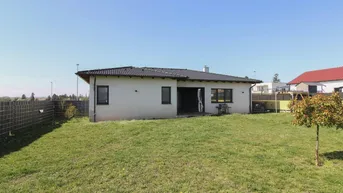 Expose Sofort wohlfühlen: Großzügiger und gepflegter Bungalow mit Gartenparadies in Ringelsdorf