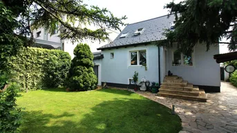 Expose Ihr Traumhaus! Gepflegtes Zuhause mit großzügigem Garten, Pool und Doppelgarage inkl. Nebengebäude
