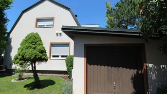 Expose Ihr neues Zuhause : Einfamilienhaus mit wunderschönem, gepflegtem Garten in zentraler Lage
