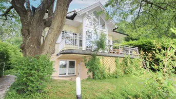 Expose Schönes Einfamilienhaus mit großem Garten, Pool und Sauna mit traumhaftem Ausblick