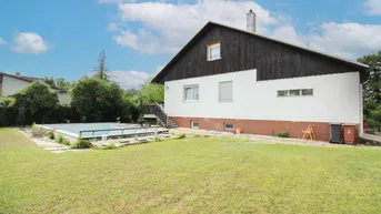 Expose Großzügiges Einfamilienhaus samt Pool und einem Trampelpfad zur Donau!