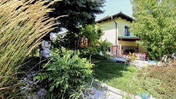 Expose Familienidyll mit großem Garten, Spa-Bereich und Garage in beliebter Lage von Tresdorf