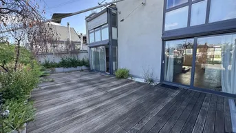 Expose Luxuriöses urbanes Wohnen auf zwei Ebenen – DG-Traumwohnung mit Sonnenterrasse in 1040 Wien
