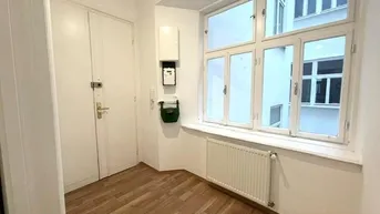 Expose Altbaucharme: sanierte 2-Zimmer-Wohnung mit Potenzial in beliebter Wohngegend