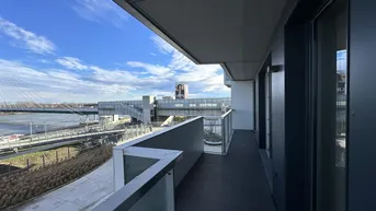 Expose LUXUS MIT DONAUBLICK: Exklusive 4-Zimmer-Wohnung im Marina Tower mit perfektem Schnitt