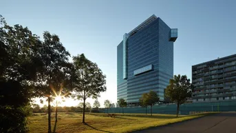 Expose SATURN TOWER