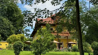 Expose Exklusives Wohnen über den Dächern von Salzburg | 170 m2 Dachgeschoßwohnung | Gartennutzung, Terrasse, 2 Bäder und Wellnessbereich