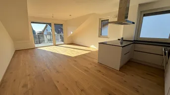 Expose ERSTBEZUG | 3 Zimmer Dachgeschoß Wohnung mit 100m2 Wohnfläche | SW-Terrasse, 2 TG Plätze | Hallwang
