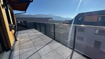 Expose ERSTBEZUG | 4 Zimmer Dachgeschoß Wohnung mit 140m2 Wohnfläche | 17m2 SW-Terrasse, 2 TG Plätze | Hallwang