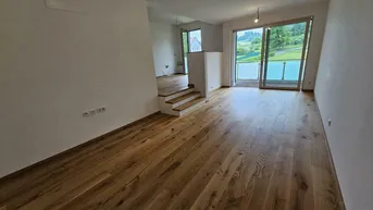 Expose **Penthousecharakter am Fuße des Kalvarienberges** Nahezu Erstbezug** Edler Wohnraum mit Balkon &amp; Parkplatz**Förderung**