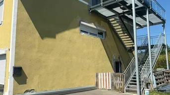 Expose ** Großzügiges &amp; edel saniertes Stadthaus ** Hochwertige Ausstattung ** 3 Bäder ** Einliegerwohnung ** absolute Ruhelage **