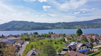 Expose Idyllisches Anwesen mit Seeblick am Attersee: Wohnen in ruhiger Lage