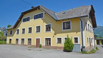 Expose Rohdiamant in Bestlage – Historischer Hausanteil mit Entwicklungspotenzial
