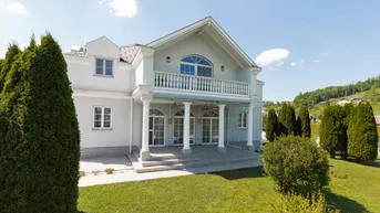 Expose Attraktives Einfamilienhaus mit Pool - in sonniger Ruhelage