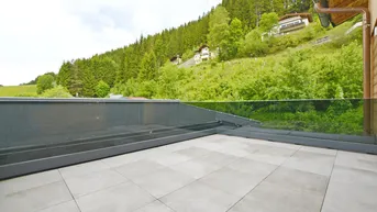 Expose Exklusives Wohnen: 3-Zimmer-Wohnung mit Terrasse und Top-Ausstattung