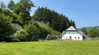 Expose Traditionelles Bauernhaus mit luxuriösem Wohnkomfort in idyllischer Lage