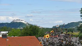 Expose Moderne Architektenvilla mit Festungsblick