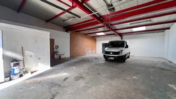 Expose Lagerhalle in der Triester Straße, Nähe Autobahn zu vermieten!