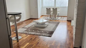 Expose Attraktive 1-Zimmer-Dachgeschosswohnung mit Einbauküche in Bad Hall
