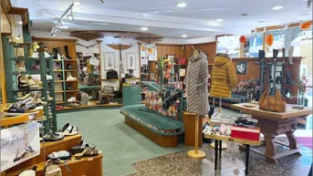 Expose Geschäftslokal in Toplage im Zentrum von Saalfelden - 130 m² + Lager und Büros