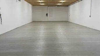 Expose Lagerhalle