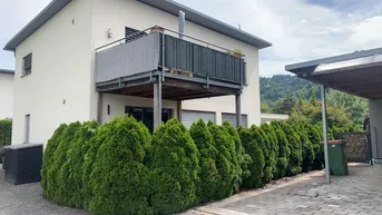 Expose Schöne 2 Zimmer Gartenwohnung mit überdachter Terrasse!