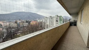 Expose Balkonwohnung mit Ausblick und guter Raumaufteilung - schnell Termin vereinbaren