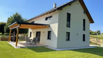 Expose TRAUMHAUS - hochwertig ausgestattet - Klimaanlage - großer Grund - schnell Termin vereinbaren