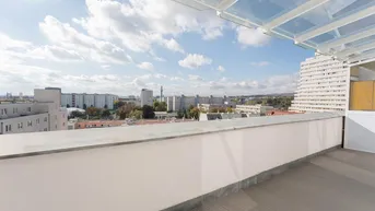 Expose 2 Zimmer Eigentumswohnung mit traumhaftem Ausblick - inkl. KFZ-Stellplatz! Provisionsfrei und bezugsfertig!