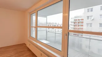 Expose NEUES ZUHAUSE IN DONAUNÄHE GESUCHT? 3 Zimmer Eigentumswohnung inkl. KFZ-Stellplatz in 1200 Wien - komplett und modern saniert!