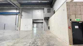 Expose Lager- und Produktionshallen optional mit Büro in Lebring