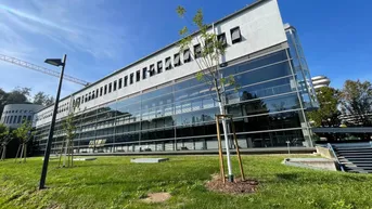 Expose Attraktives Büroobjekt mit Parkanlage