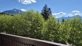 Expose Einraumwohnung mit großem Balkon zu vermieten