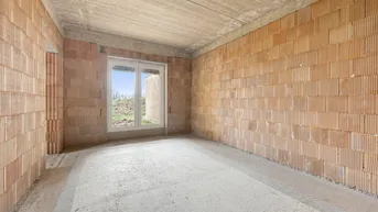 Expose Rohbau mit großem Potential - 980m² Grundstücksfläche