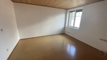 Expose Helle und gemütliche 3-Zimmer-Wohnung in Berndorf – 91,59 m² inkl. Parkplatz