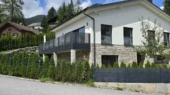 Expose Luxusvilla in idyllischer Steiermark am Semmering: 235m² Wohnfläche, Top Ausstattung, Garten, Terrasse, Garage, Sauna - für 1.089.000,00 € mit Bergblick