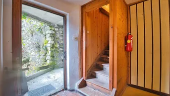 Expose Exklusives Wohnen in idyllischer Lage mit Seeblick - Traumhaus in Hallstatt mit 7 Zimmern, Garten, Balkon und Stellplätzen.