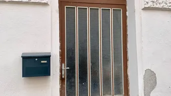 Expose Lagerfläche mit zwei Eingängen