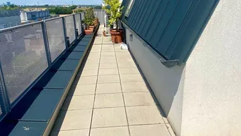 Expose VÖSENDORF - Exquisite Dachgeschoßwohnung mit Terrasse, Personenaufzug und moderner Ausstattung