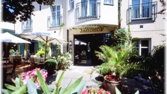 Expose GUNTRAMSDORF: 4 Sterne Landhotel "JAGDHOF" südlich von Wien