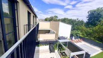 Expose Exklusives Haus im Zentrum von Perchtoldsdorf mit Lift, großzügigen Freiflächen und 2 Garagenstellplätzen!